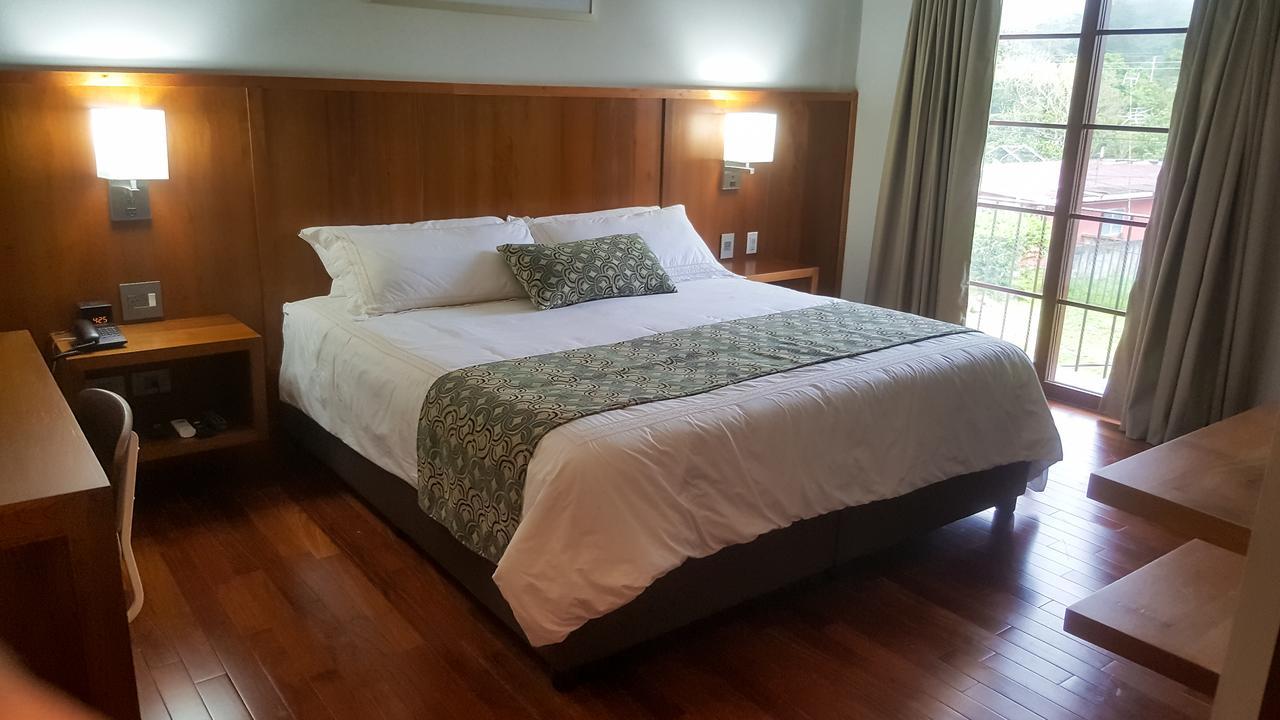 Los Brezos Hotel Boutique Volcán Extérieur photo